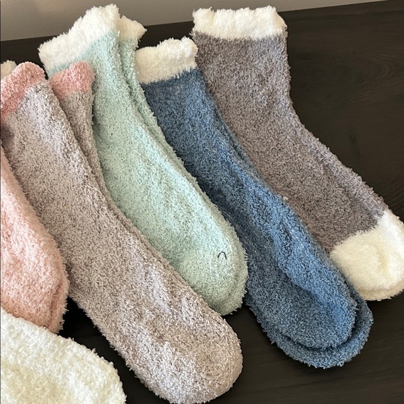 Colorful Fuzzy Socks Collection - Picture 5 of 5